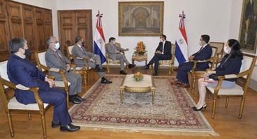 El canciller y el embajador del Reino Unido efectuaron una revisión de la agenda bilateral