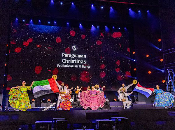 Paraguay deslumbra con su arte en fiesta de Navidad, en la Expo Dubái 