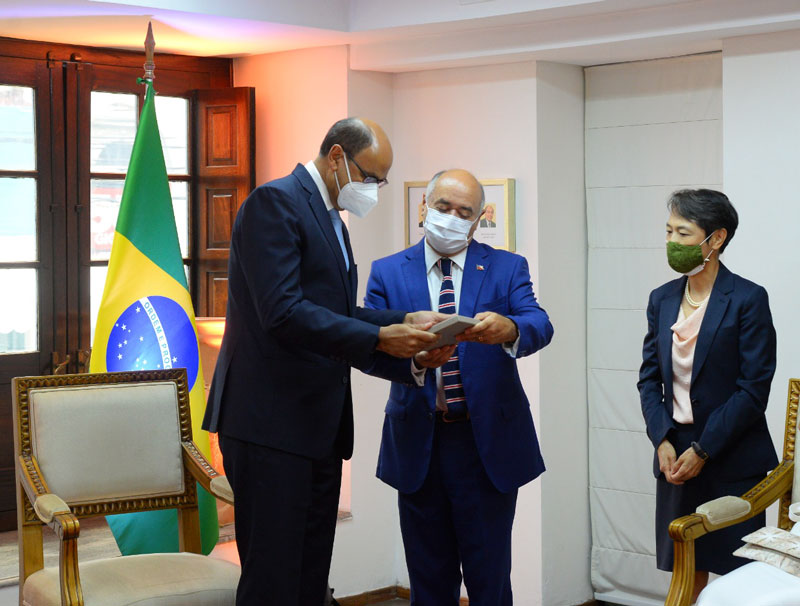 Gobierno condecoró con la Orden Nacional del Mérito en el Grado de “Gran Cruz” al embajador del Brasil 