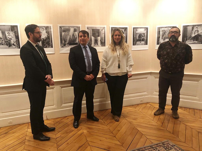 Embajada del Paraguay en Francia habilitó muestra de fotografía “Reflets Nocturnes” del artista Alfredo Quiroz