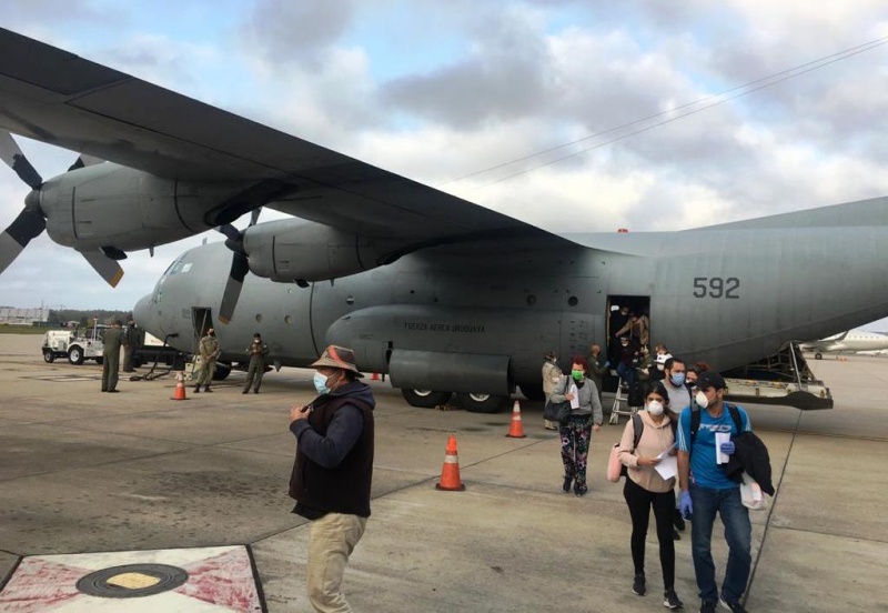 Operativo humanitario permitió el retorno de 5 connacionales desde Venezuela y Uruguay