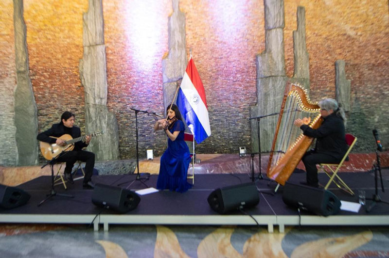 Con concierto de música paraguaya y comidas tradicionales conmemoran en Ginebra los 212 años de independencia del Paraguay 