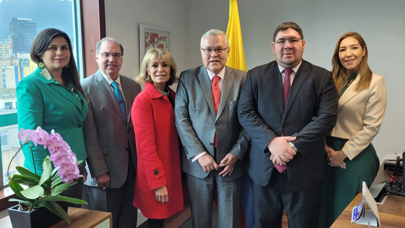 Ministros de Justicia de Paraguay y Colombia buscan intercambiar experiencias en materia de seguridad