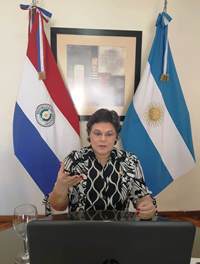 Ministra Celia Cañete aprobó Curso de Actualización con trabajo sobre migración paraguaya en Argentina