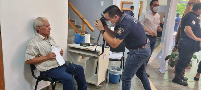 Consulado en Puerto Iguazú propició jornada de regularización documental  en Montecarlo