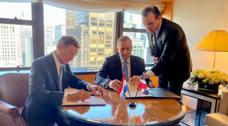 Cancilleres de Paraguay y República Dominicana hoy firmaron dos acuerdos al margen de la Asamblea de la ONU 