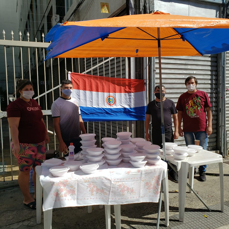 Consulado General en San Pablo realiza olla popular en tres barrios paulistas