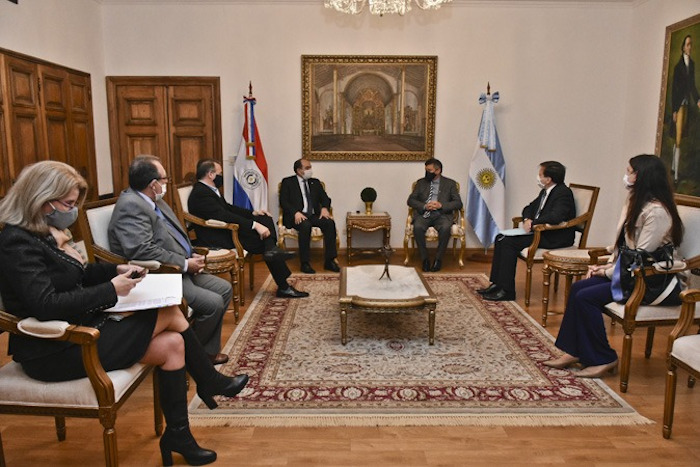Nuevo embajador de Argentina presentó copias de sus cartas credenciales al Ministro de Relaciones Exteriores