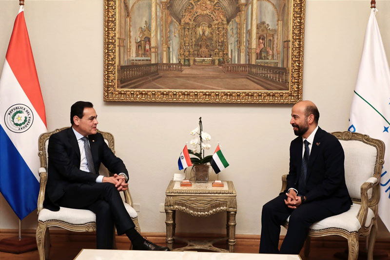 Canciller y embajador de Emiratos Árabes Unidos abordan principales temas de la agenda bilateral