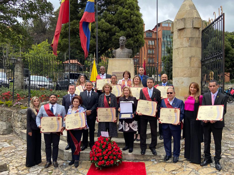 Embajadora del Paraguay en Colombia recibió condecoración