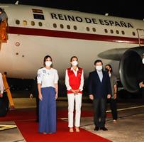 Reina de España llega al país para visitar proyectos de cooperación