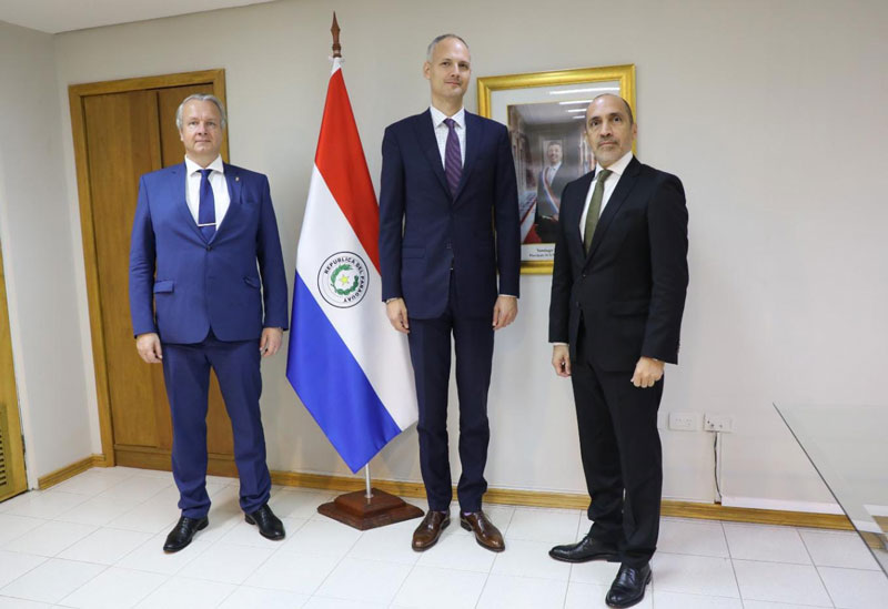 Viceministro recibe a subsecretario de Estado de la Oficina del Primer Ministro de Hungría