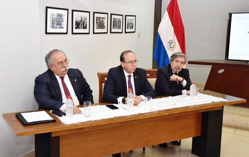 Apertura del segundo semestre  y conferencia magistral sobre “Los lineamientos de la política hidroenergética del Paraguay”