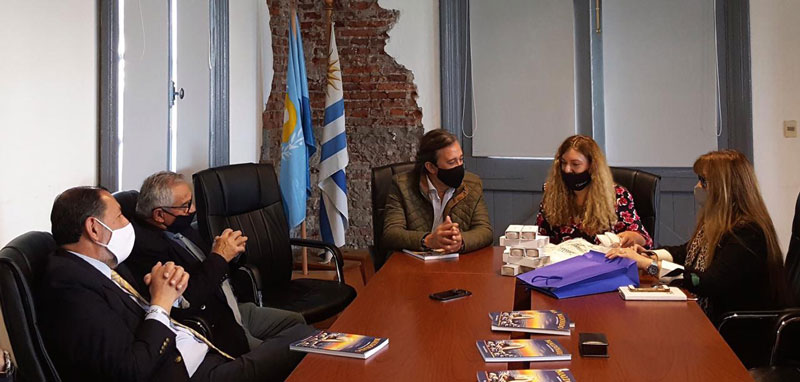 Embajada en Uruguay lleva el programa Ñemongeta a 11 departamentos para promocionar el país