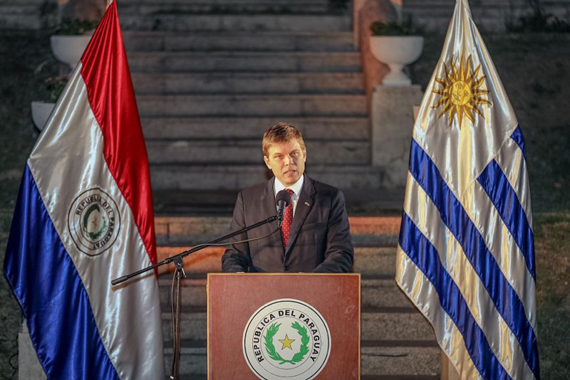 En celebración en Uruguay destacan el nuevo concepto de independencia