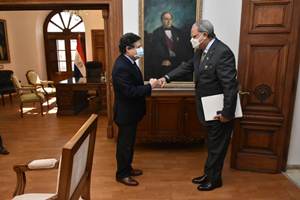El embajador de República Dominicana expresa interés en fortalecer lazos con Paraguay