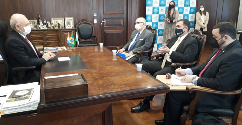 Embajador Delgadillo se reunió con el presidente de la Asamblea Legislativa del Estado de Paraná