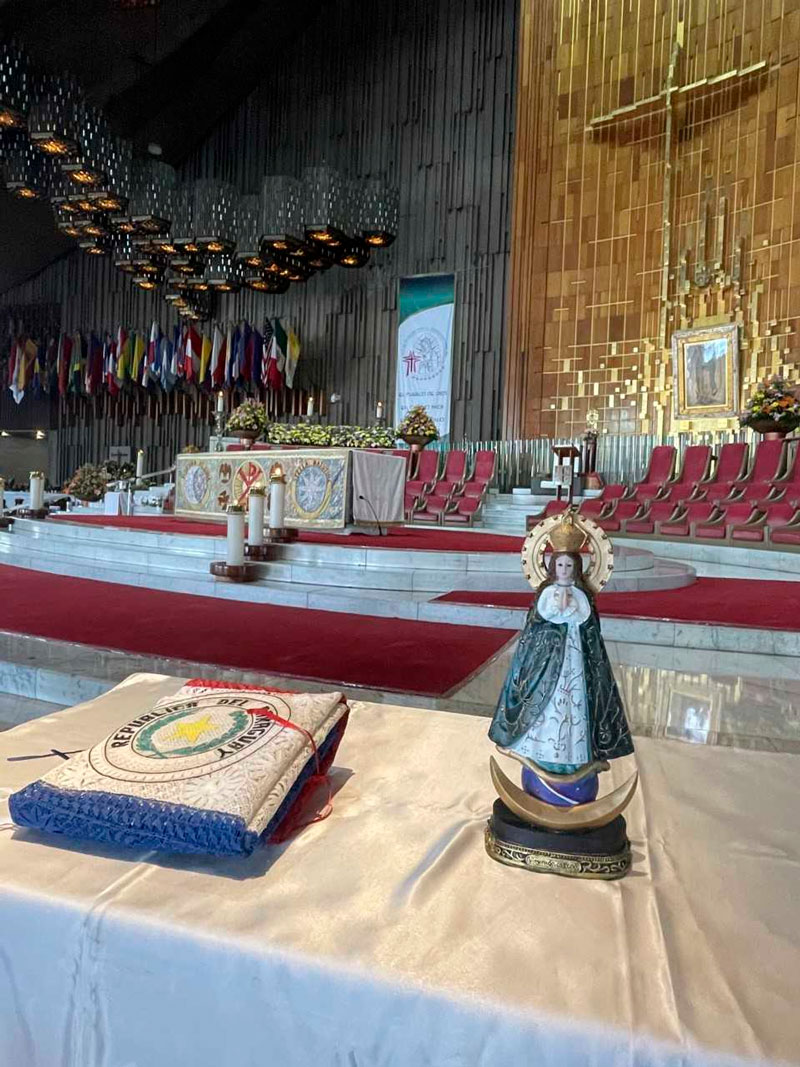 Presentan en México traducción al guaraní de relatos sobre la Virgen de Guadalupe