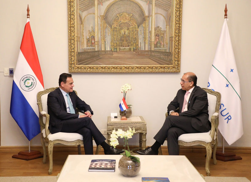Ministro se reúne con representante de Unicef en Paraguay