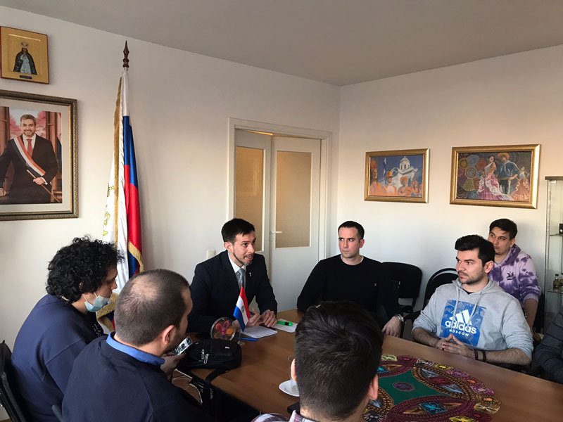 Reunión informativa de Emergencia en la Embajada de la República del Paraguay en Rusia
