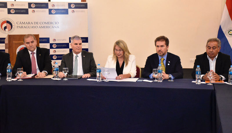 Concentran apoyos para impulsar el Plan Maestro para la Navegabilidad del Río Paraguay