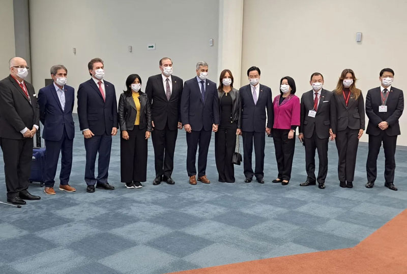 Presidente Mario Abdo Benítez y comitiva arriba a la República de China (Taiwán), en visita oficial