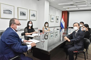 Viceministro Olmedo y el embajador de Corea hablaron de la elección en la OMC