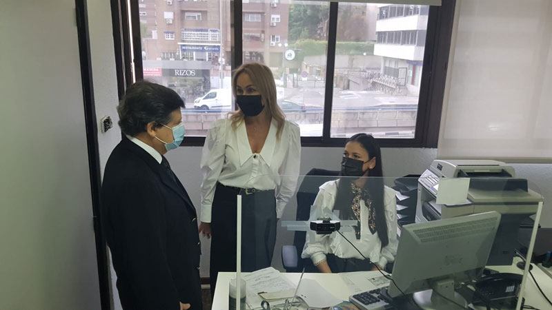 Canciller Euclides Acevedo visitó la sede del Consulado General del Paraguay en Madrid 