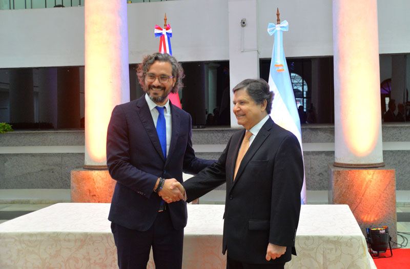 Canciller Acevedo destaca intención de construir cuatro nuevos puentes entre Paraguay y Argentina