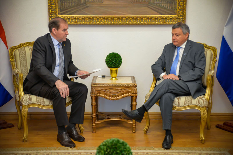 Paraguay y Argentina realizan repaso de amplia agenda bilateral