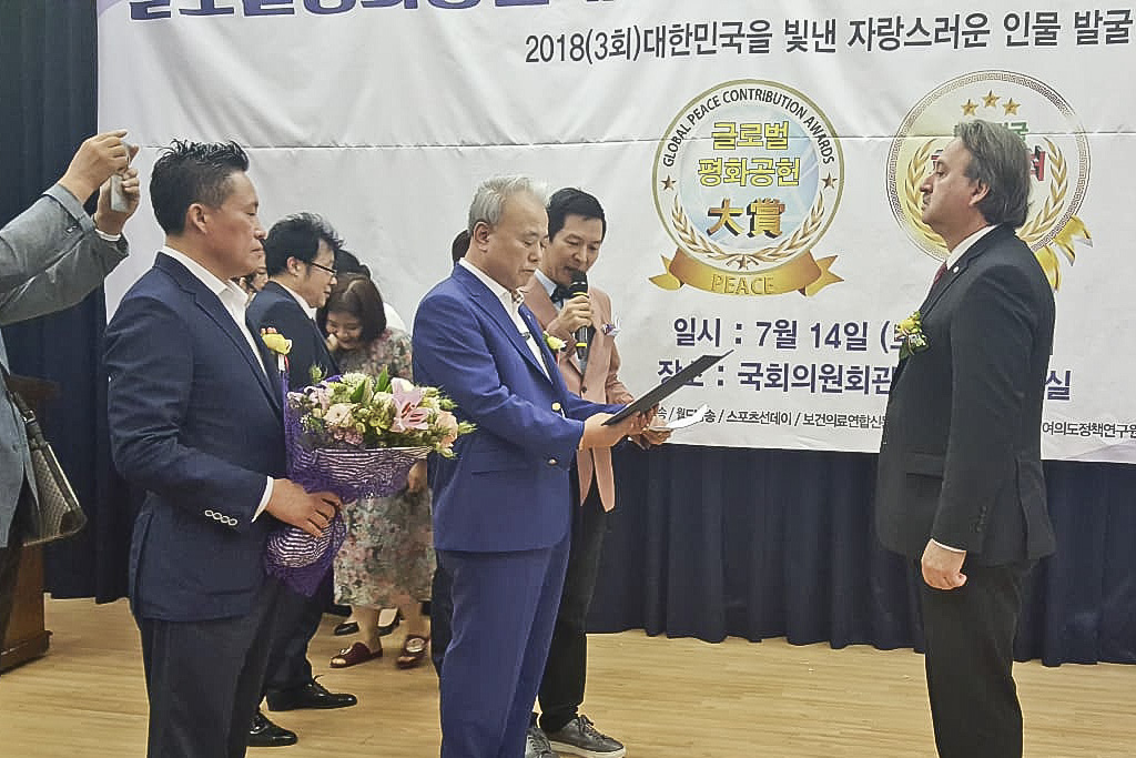 Embajador paraguayo en Corea fue distinguido con el reconocimiento “Contribución de la Diplomacia”