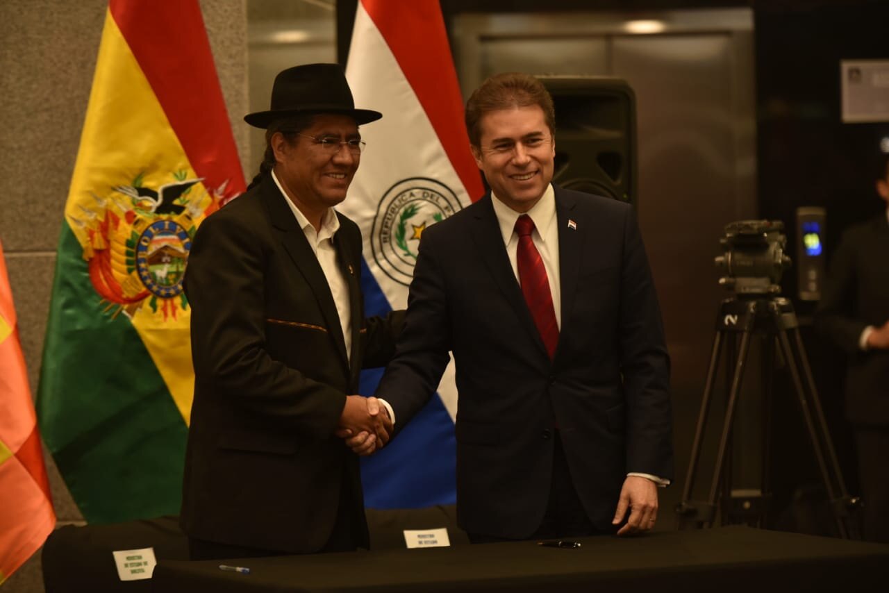 Presidente Morales destaca que Paraguay y Bolivia hoy viven tiempos de paz, integración y complementariedad