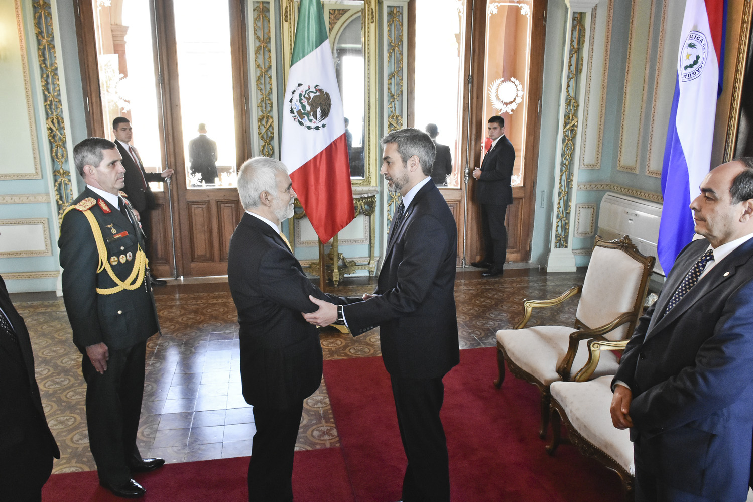 Embajador de México presentó sus cartas credenciales al presidente Abdo Benítez