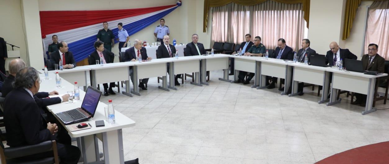 Consejo de la Defensa se reunió hoy con la presencia de los ministros Rivas y Acevedo