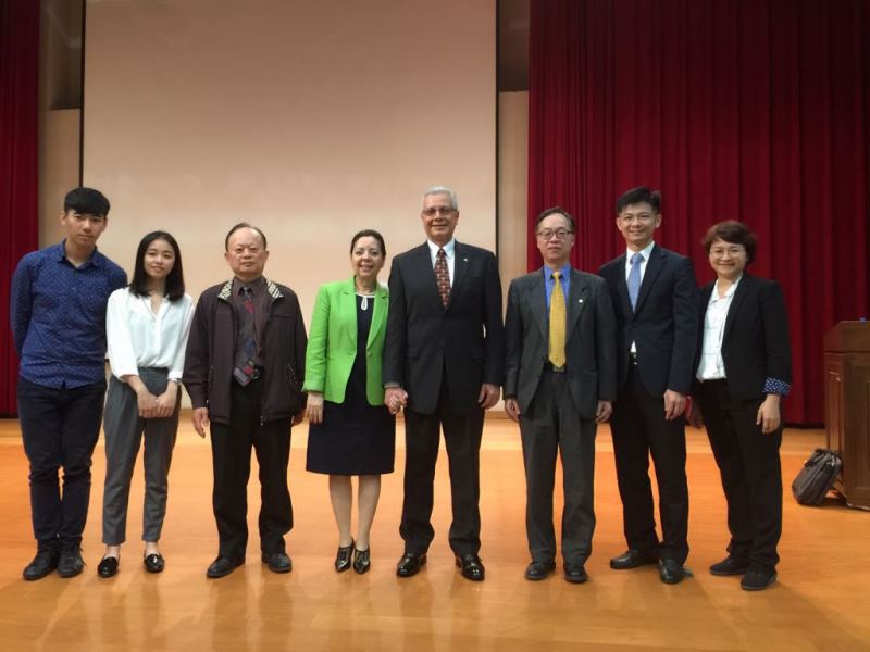 Embajador en Taiwán expuso sobre la realidad paraguaya ante estudiantes universitarios de Kaohsiung