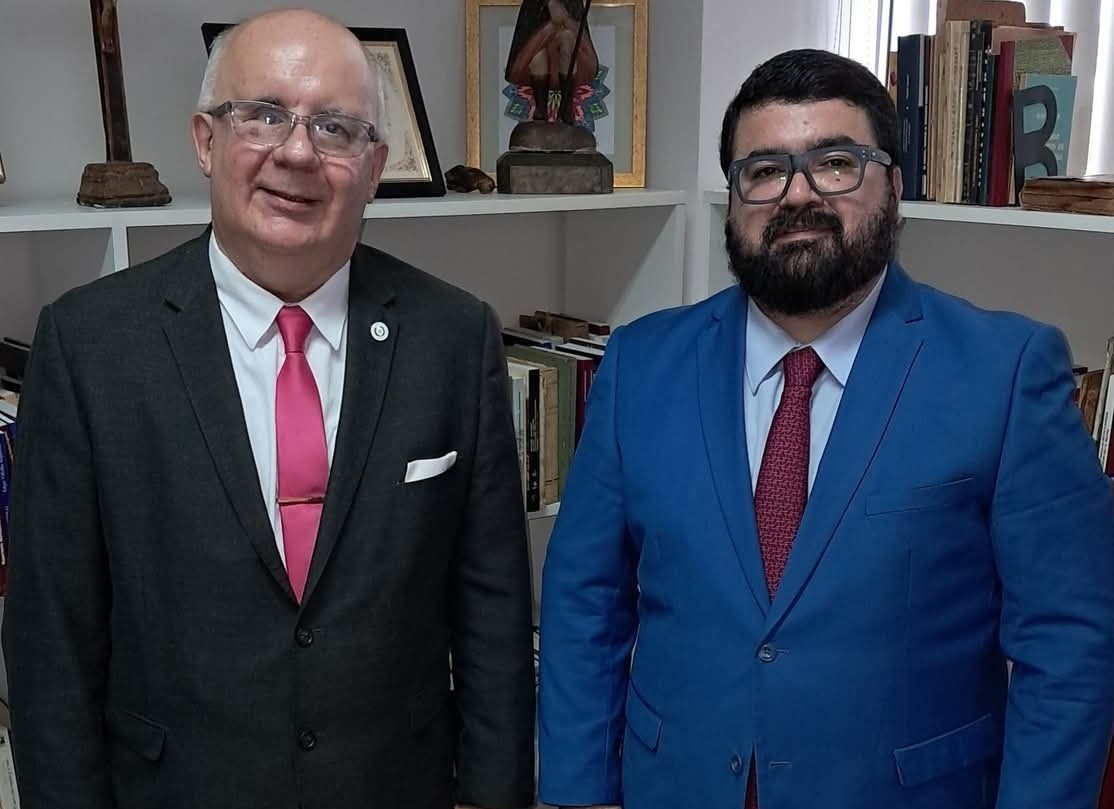 Director_Biblioteca_Nac3..jpeg
