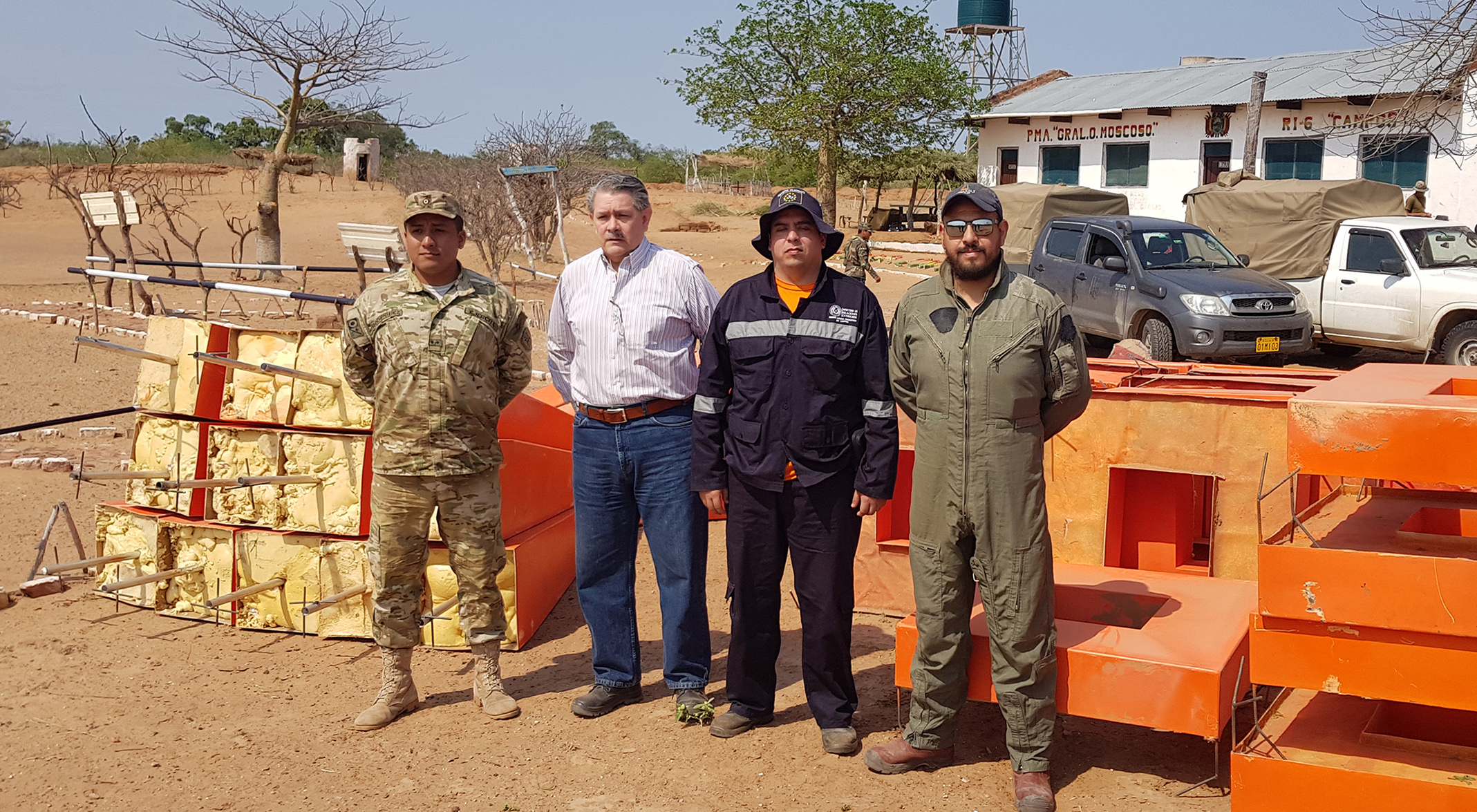 Trabajos conjuntos en el Hito Sgto Rodriguez.jpg