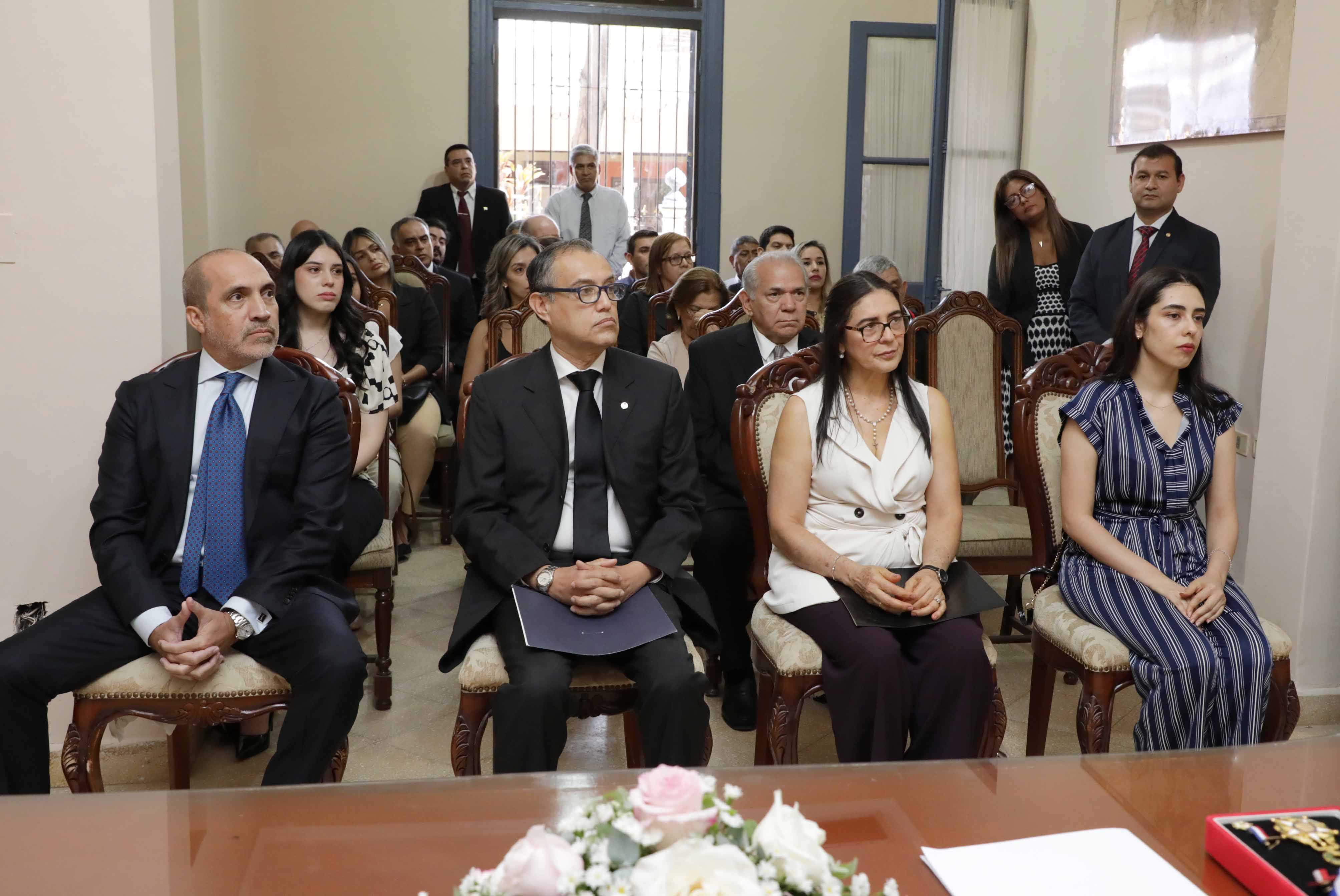 condecoracion_correo3.jpeg