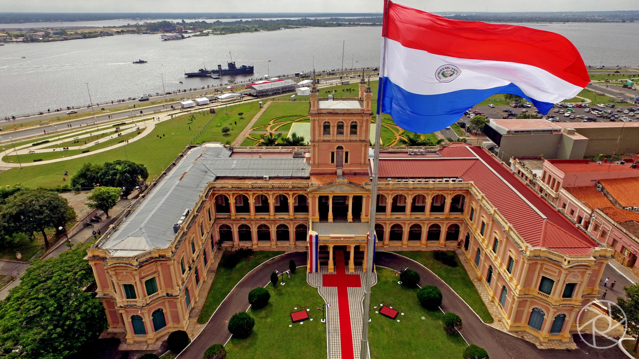 bandera_palacio_de_lopez.jpg