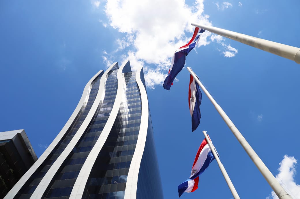 paraguay-wtc-worl-trade-asuncion-vista-bandera.jpg