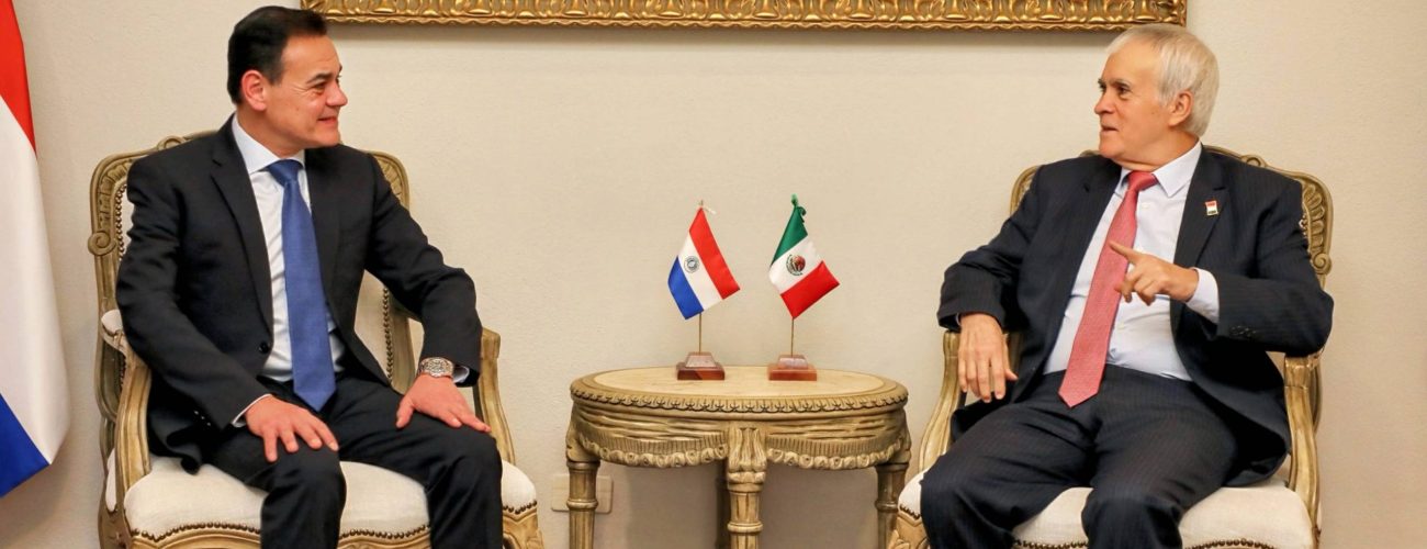 Canciller recibe al embajador de México